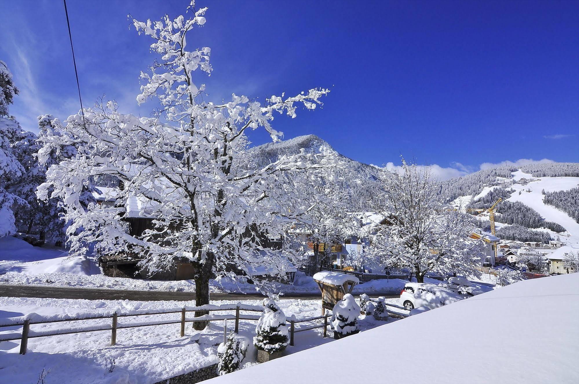 Hotel Monte Paraccia San Vigilio Di Marebbe Kültér fotó